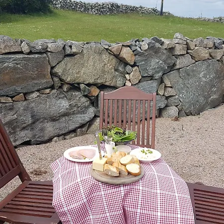 Holiday home Muighinis *